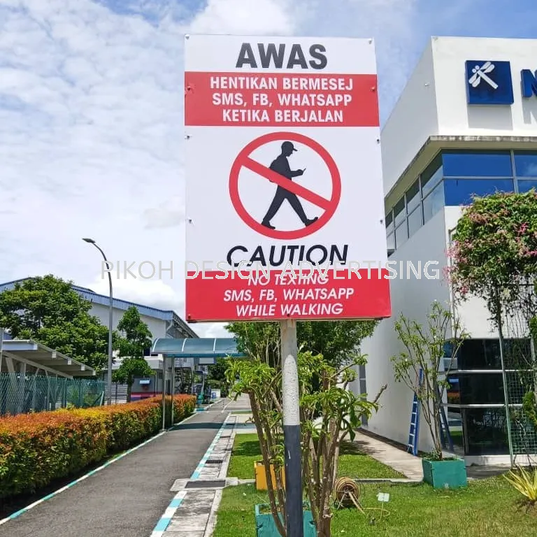 Road Safety Traffic Construction Signage | Papan Tanda Keselamatan Jalan Raya Trafik Pembinaan | Manufacturer Supplier Installer | Alor Setar Jitra Sungai Petani Kulim Changloon Langkawi Kedah