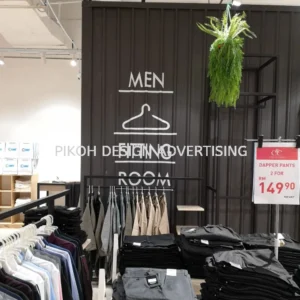 COLOUR STICKER CUTTING