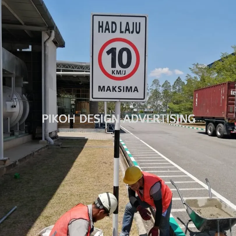 Road Safety Traffic Construction Signage | Papan Tanda Keselamatan Jalan Raya Trafik Pembinaan | Manufacturer Supplier Installer | Alor Setar Jitra Sungai Petani Kulim Changloon Langkawi Kedah